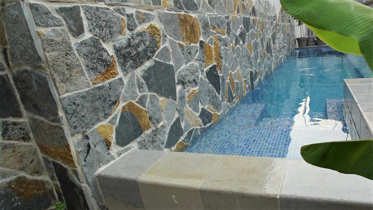 Penthouse Stoliv New Spa-Pool Villa Is Located 5M From The Sea, Exclusive Terrace,Private Jetty Wih Sunbeds, Pebble Beach, Secluded Location Total Area 375M2 At Your Disposal Kotor Exterior foto